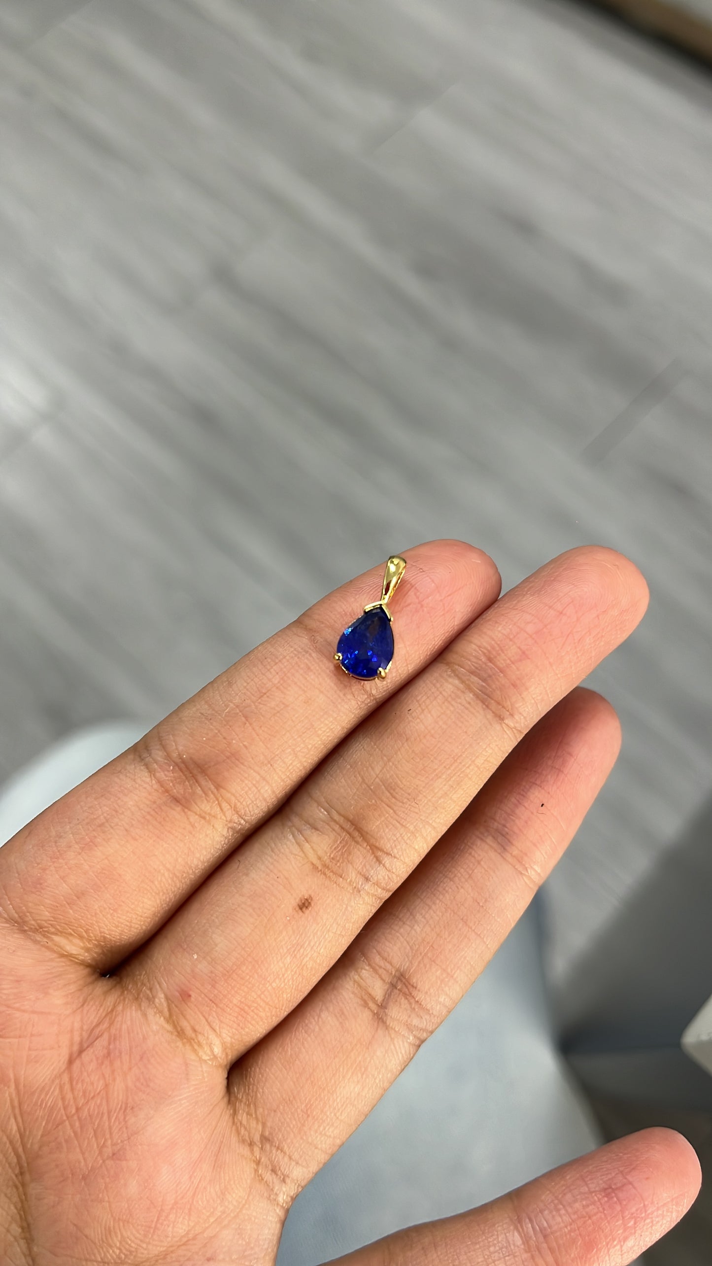 Heated Sapphire Pendant